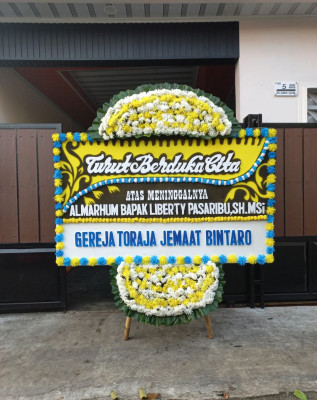 Papan Bunga Duka di Puncakmanggis